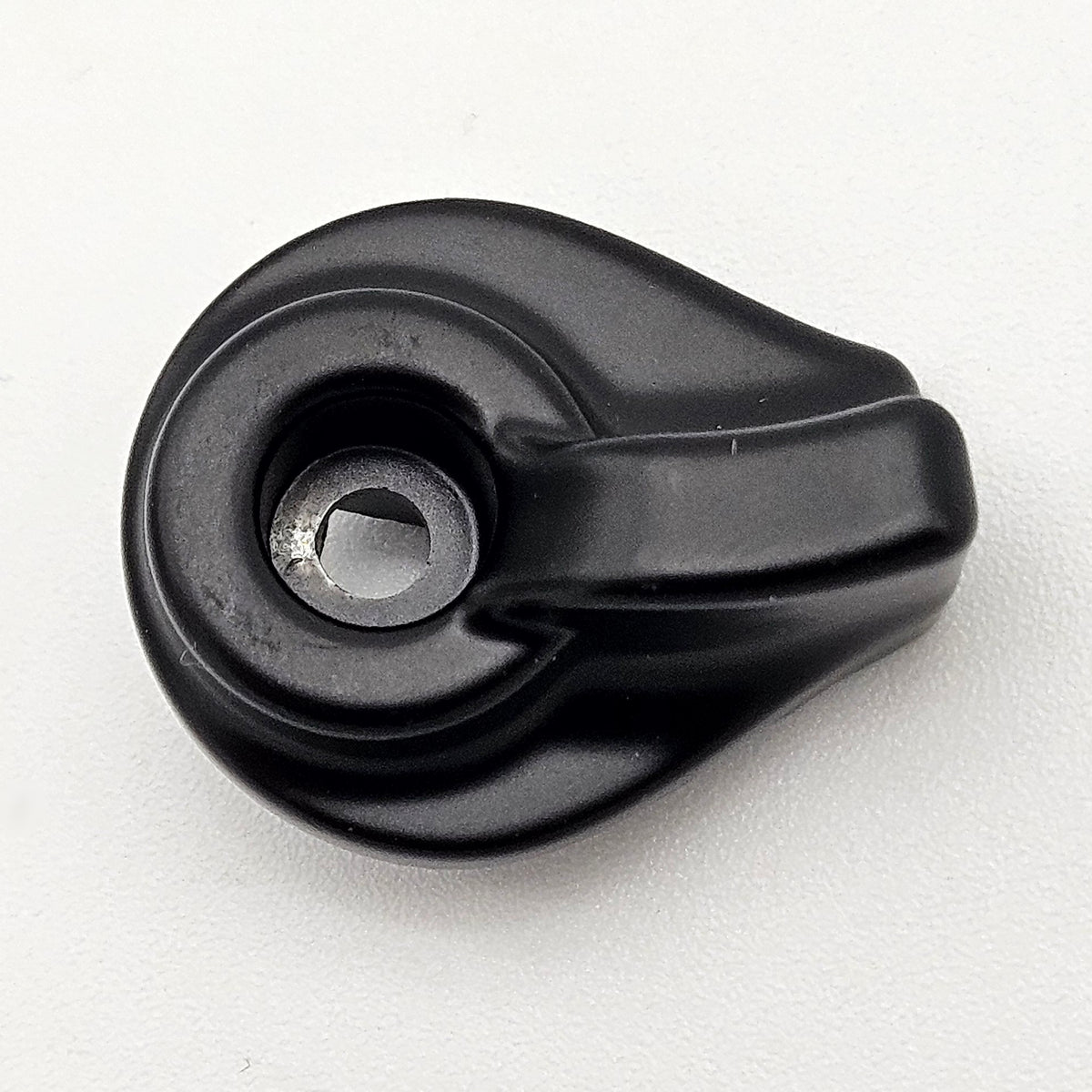 Hidden Downtube Battery Release Knob
