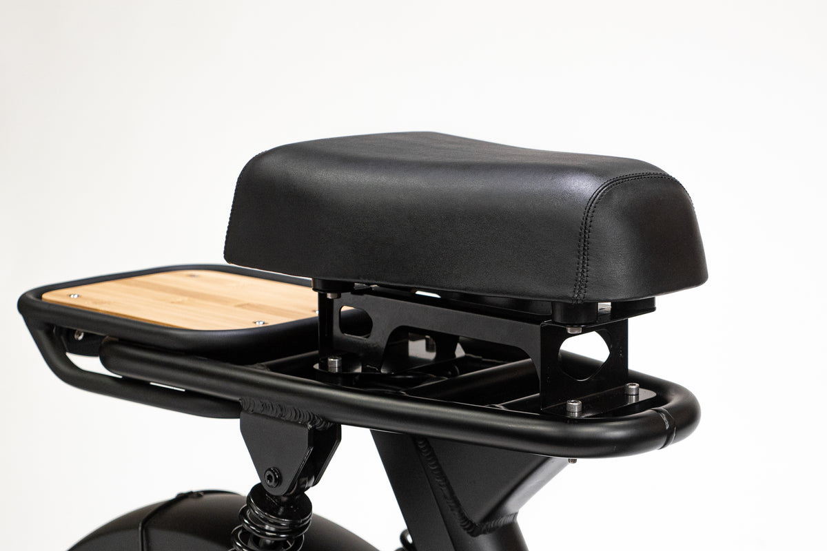 Challenger Seat Riser w/ Hardware v2