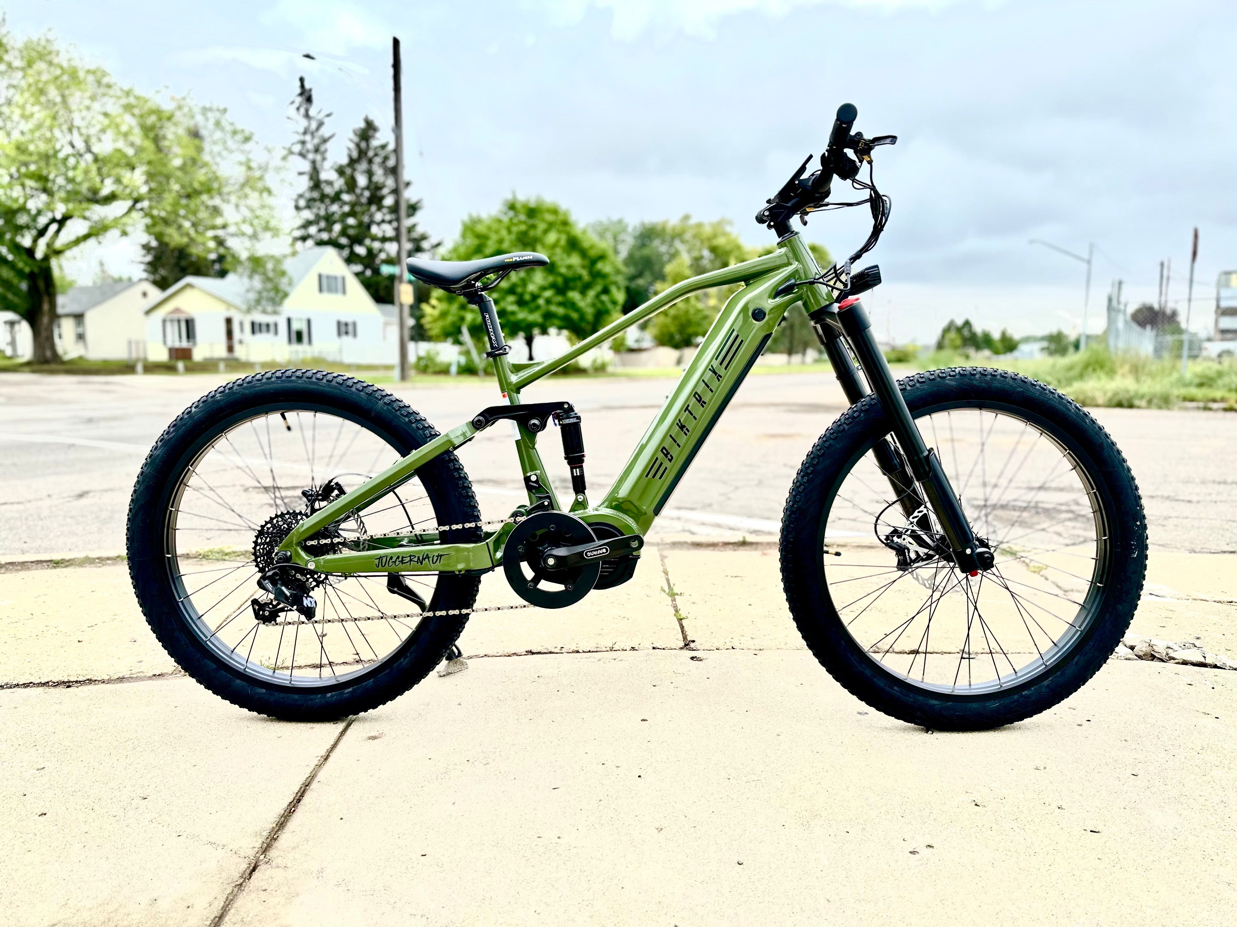 liq rock fully e bike Juggernaut Ultra FS Pro 3 MTB | Juggernaut Series